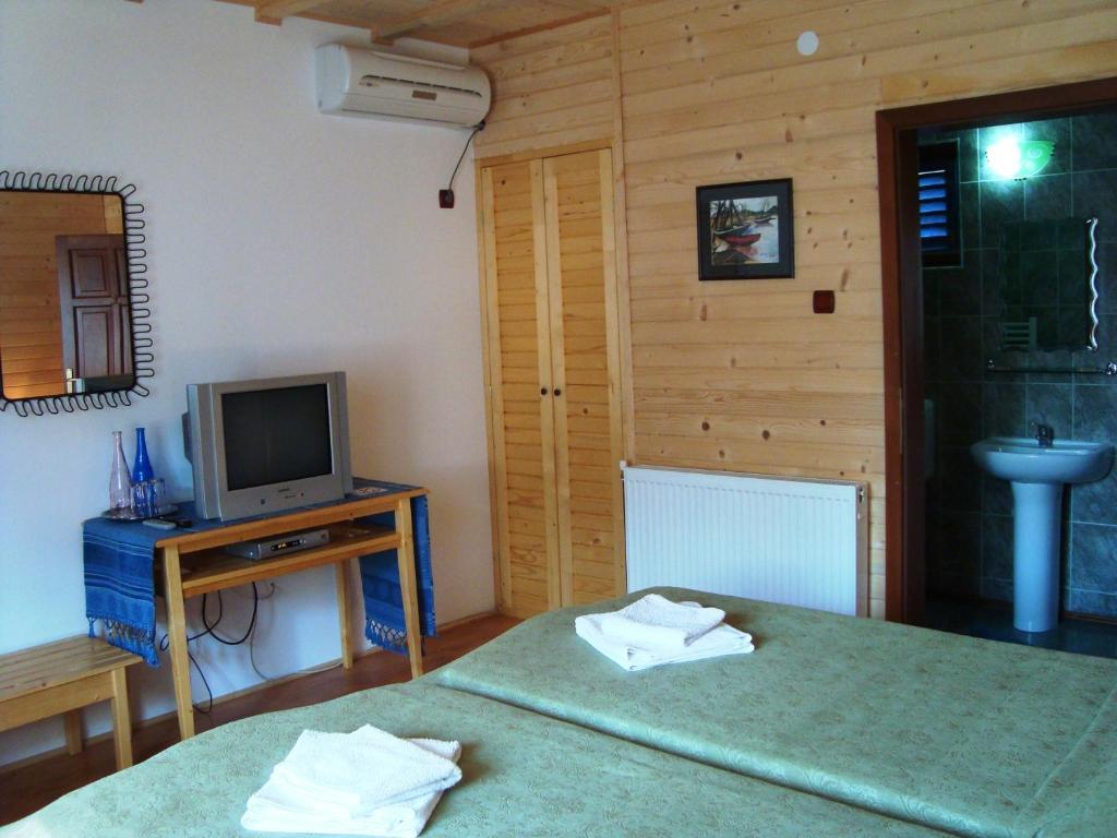 Casa Dintre Salcii Hotel Uzlina Bilik gambar