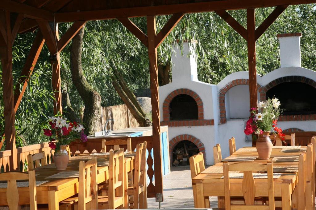 Casa Dintre Salcii Hotel Uzlina Luaran gambar